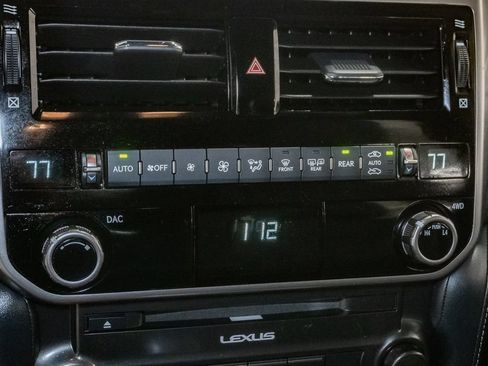 Used 2022 Lexus GX 460 Premium w/ Premium Plus Package AWD/4WD image 22