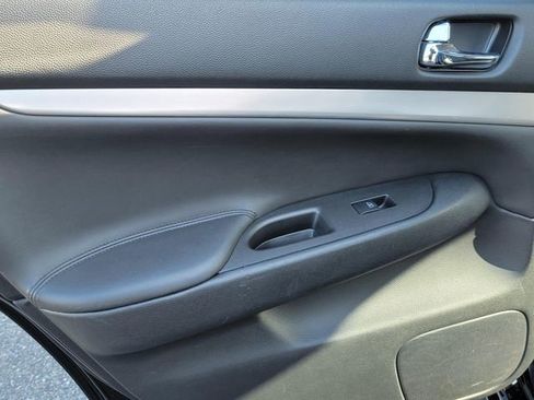 Used 2013 INFINITI G37 x w/ Premium Pkg image 12