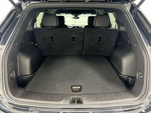 Used 2022 Chevrolet Blazer Premier AWD/4WD image 24