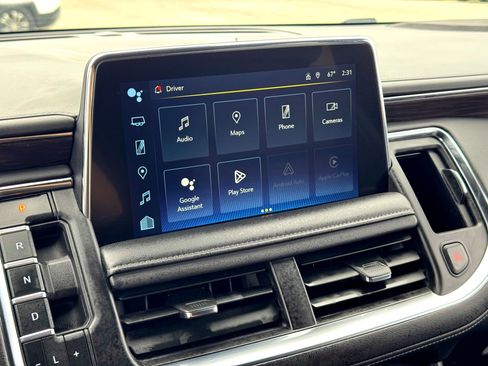 Used 2024 Chevrolet Suburban LT image 30