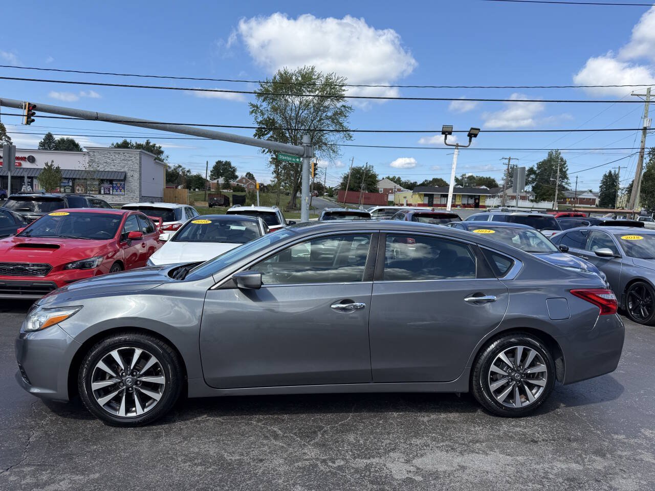 Used 2017 Nissan Altima 2.5 SV FWD image 5