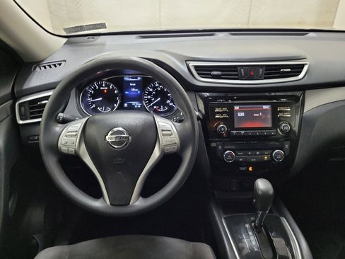 Used 2015 Nissan Rogue SV FWD image 22
