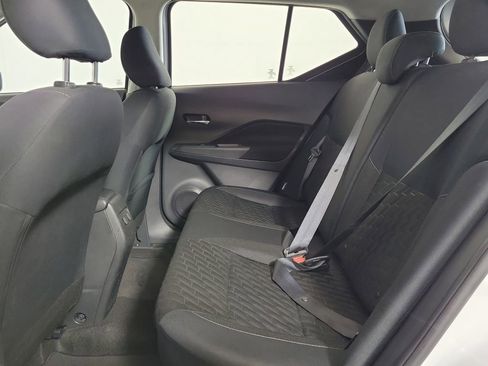Used 2023 Nissan Kicks SV FWD image 23
