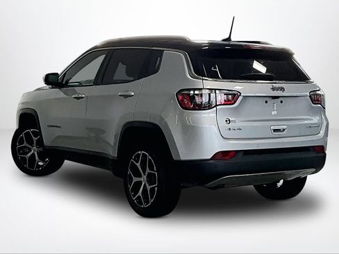 Used 2024 Jeep Compass Limited AWD/4WD image 13
