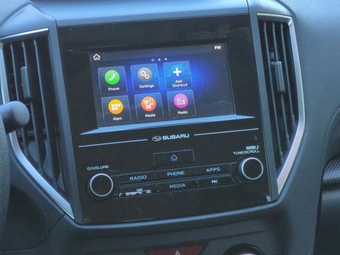 Used 2021 Subaru Crosstrek 2.0i image 18