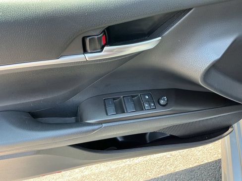 Used 2023 Toyota Camry SE FWD image 18