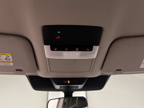Used 2024 Nissan Pathfinder SV FWD image 68