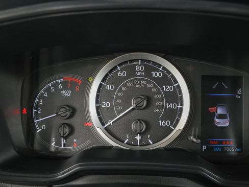 Used 2021 Toyota Corolla LE FWD image 15