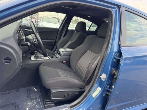 Used 2023 Dodge Charger R/T w/ Blacktop Package image 13