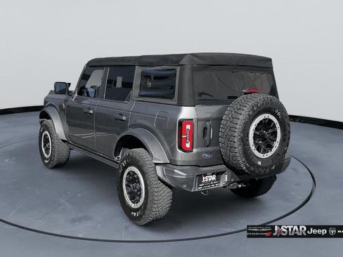 Used 2021 Ford Bronco Badlands image 7