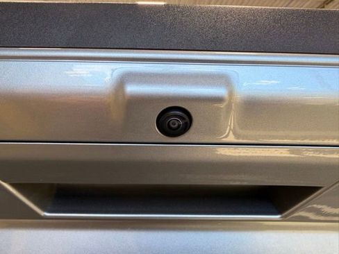 Used 2022 Ford F150 Lariat w/ Equipment Group 502A High AWD/4WD image 8