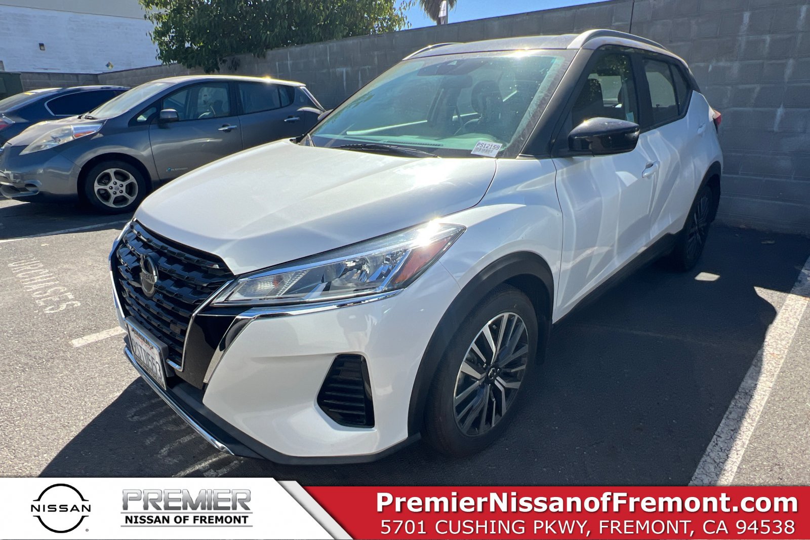 Certified 2021 Nissan Kicks SV FWD image 1