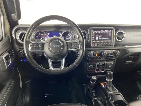 Used 2022 Jeep Wrangler Unlimited Sahara w/ Cold Weather Group image 22