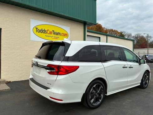 Used 2023 Honda Odyssey Elite image 6