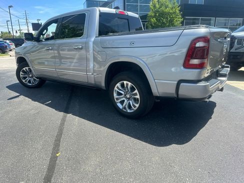 Used 2022 RAM 1500 Limited w/ Body Color Bumper Group AWD/4WD image 2