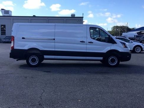 New 2025 Ford Transit 150 Low Roof image 4