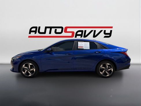 Used 2023 Hyundai Elantra SEL w/ Convenience Package FWD image 8