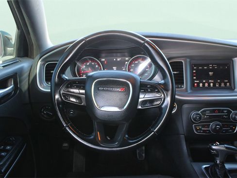 Used 2020 Dodge Charger SXT image 19