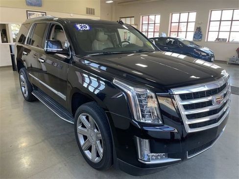 Used 2020 Cadillac Escalade Luxury image 2