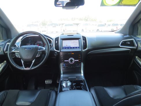 Used 2020 Ford Edge ST w/ Equipment Group 401A AWD/4WD image 18