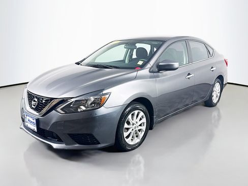 Used 2019 Nissan Sentra SV FWD image 3