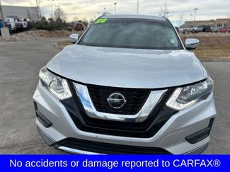 Used 2020 Nissan Rogue SV video 2
