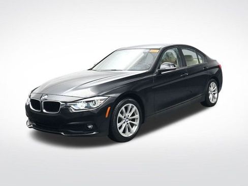 Used 2018 BMW 320i Sedan image 9