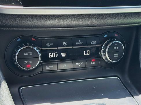 Used 2019 Mercedes-Benz CLA 250 image 10