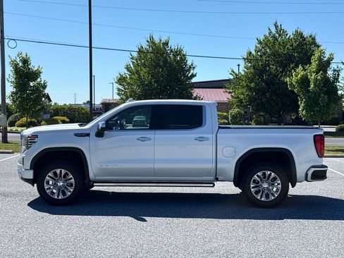 Used 2022 GMC Sierra 1500 Denali AWD/4WD image 5