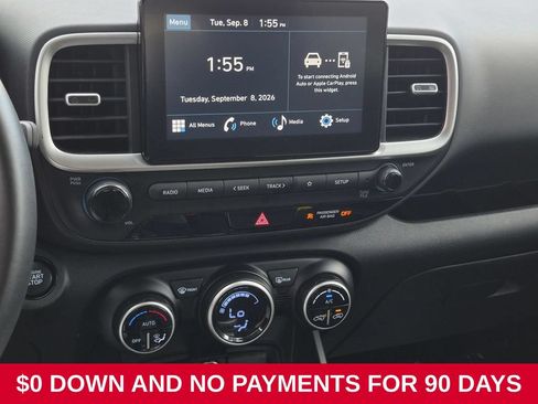 Used 2025 Hyundai Venue SEL FWD image 18