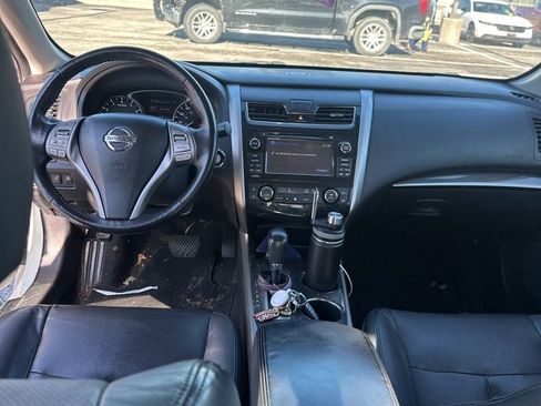Used 2014 Nissan Altima 2.5 SL w/ Technology Package image 5