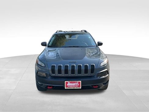 Used 2015 Jeep Cherokee Trailhawk w/ Comfort/Convenience Group AWD/4WD image 9