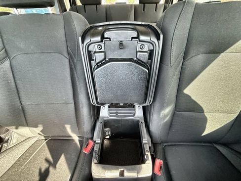 Used 2020 Jeep Wrangler Sport AWD/4WD image 20