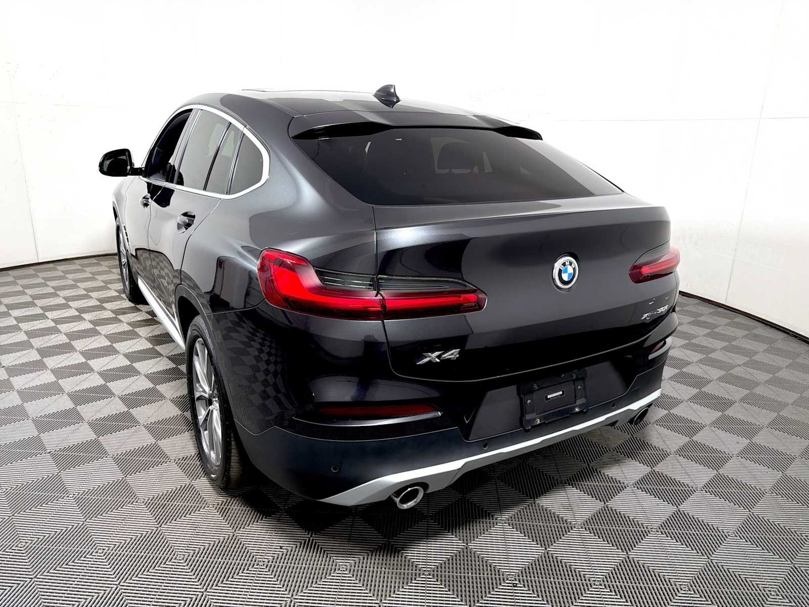 Used 2019 BMW X4 xDrive30i w/ Convenience Package AWD/4WD image 5