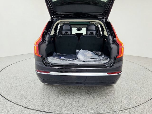 New 2026 Volvo XC90 B6 Plus w/ Protection Package Premier AWD/4WD image 19