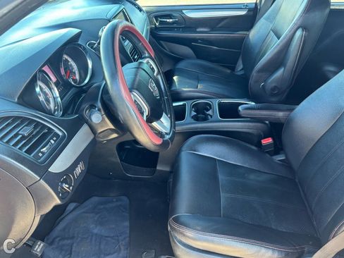 Used 2019 Dodge Grand Caravan GT image 9