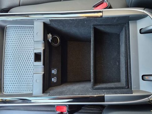 Used 2026 Genesis GV70 2.5T image 19