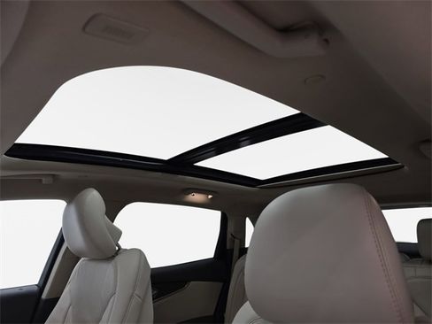 Used 2019 Lincoln Nautilus Reserve w/ Driver Assistance Package image 30