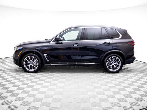 Used 2024 BMW X5 xDrive50e AWD/4WD image 2