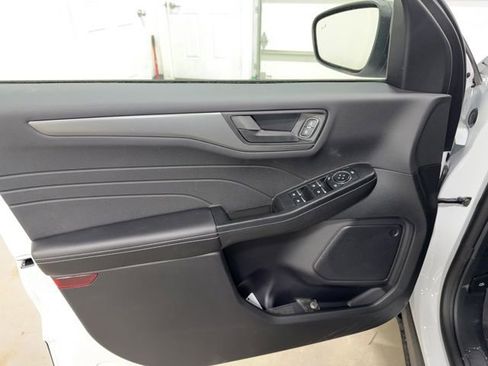 New 2026 Ford Escape Active w/ Tech Pack #1 AWD/4WD image 10