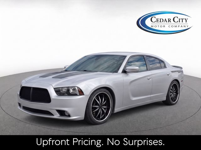Used 2012 Dodge Charger SE RWD image 1