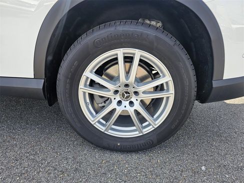 Used 2025 Mercedes-Benz GLC 300 GLC  300 image 10