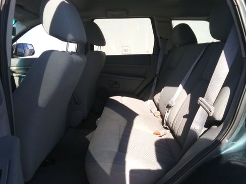 Used 2005 Jeep Grand Cherokee Laredo image 9