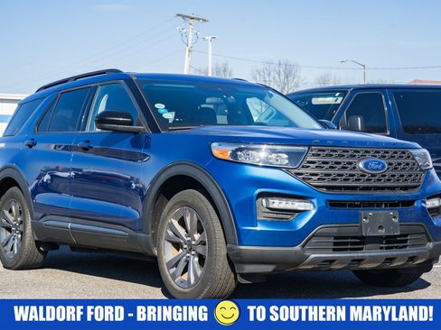 Used 2022 Ford Explorer XLT w/ Equipment Group 202A image 1
