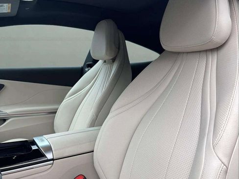 Used 2024 Mercedes-Benz CLE 300 4MATIC Coupe image 38