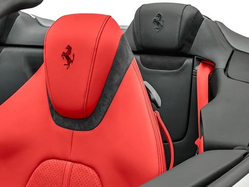 Certified 2025 Ferrari Roma Spider image 23