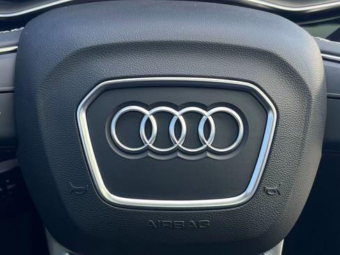 Used 2025 Audi Q7 3.0T Prestige image 38