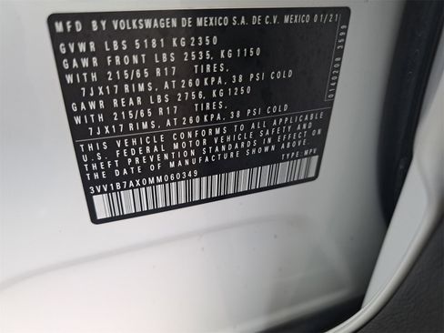 Used 2021 Volkswagen Tiguan S image 39