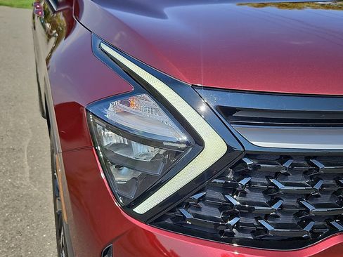 Certified 2023 Kia Sportage X-Line AWD/4WD image 10