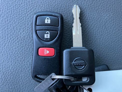 Used 2021 Nissan NV 2500 SV image 31